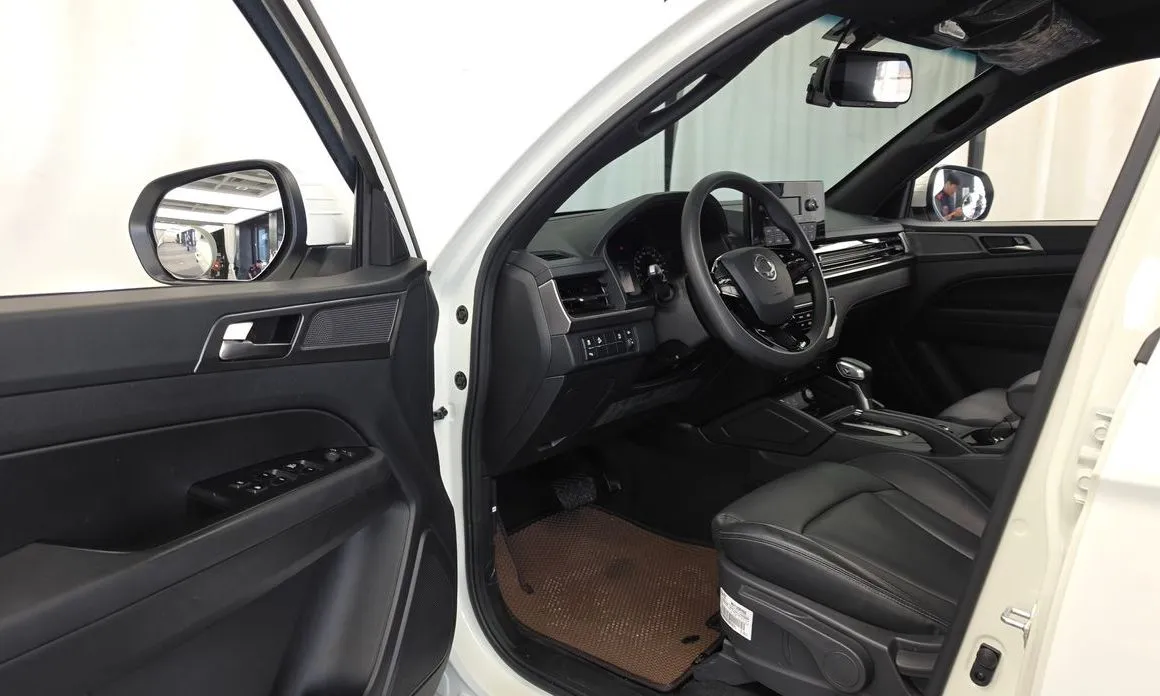 KG Mobility (Ssangyong) Rexton — фото 6