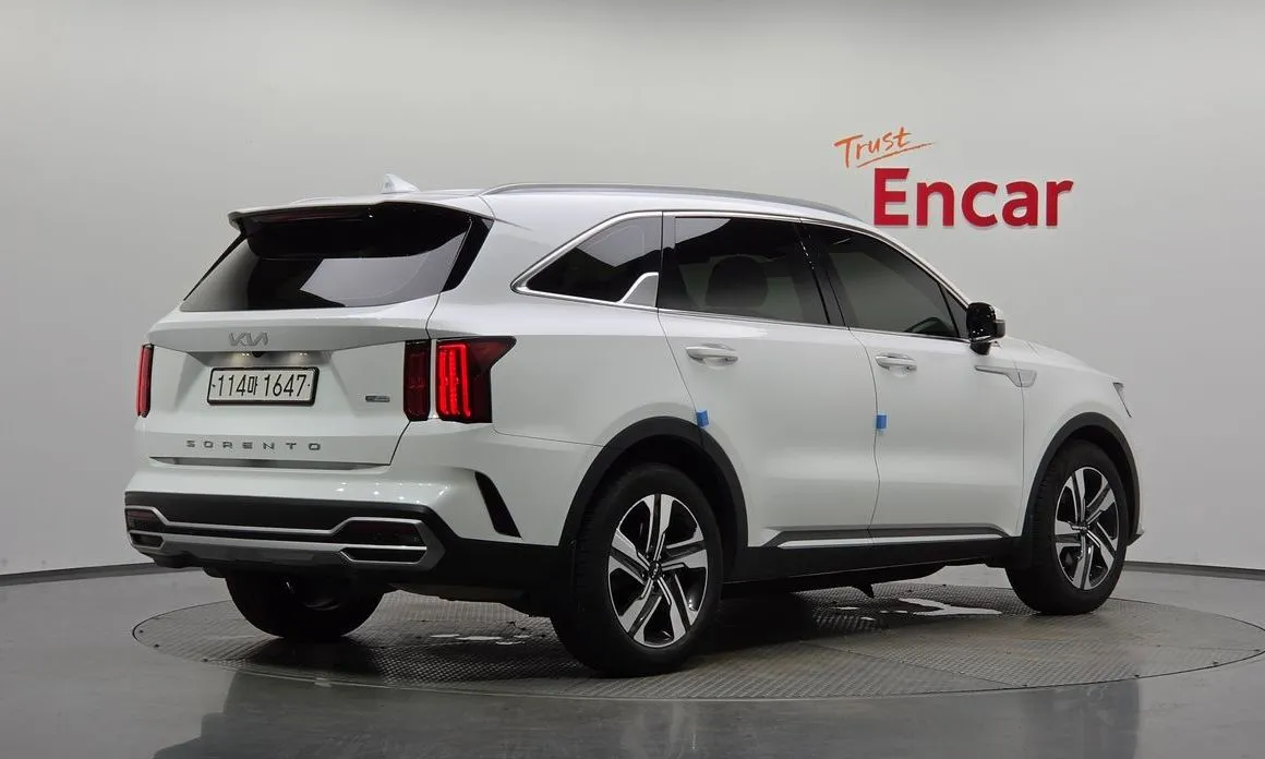 Kia Sorento — фото 10