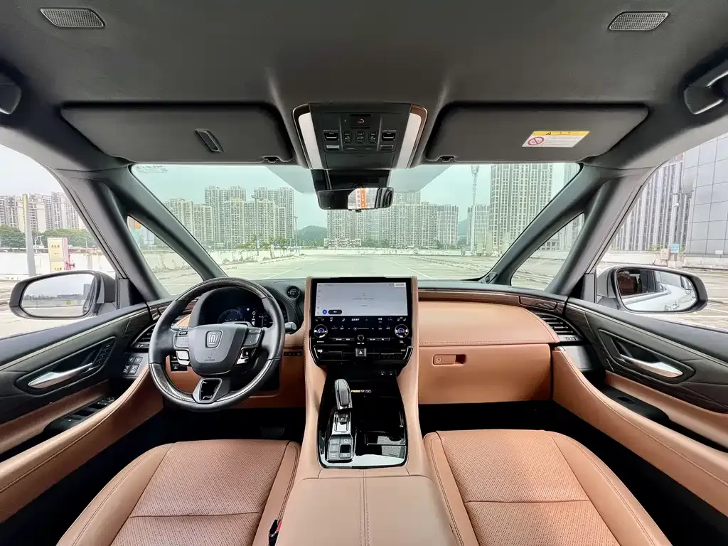 Toyota Vellfire — фото 7