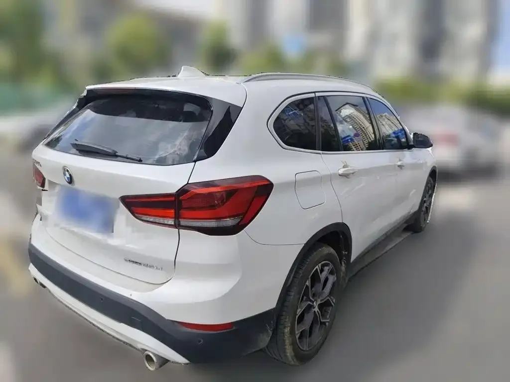 BMW X1 — фото 4