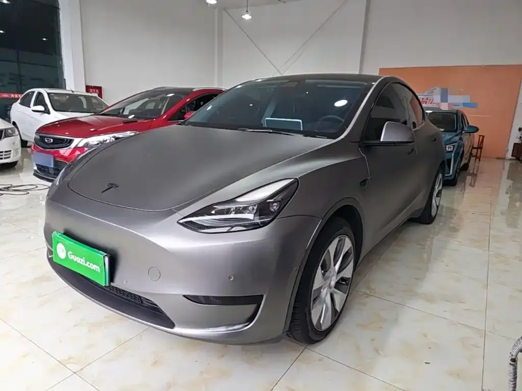 Tesla Model Y — фото 6