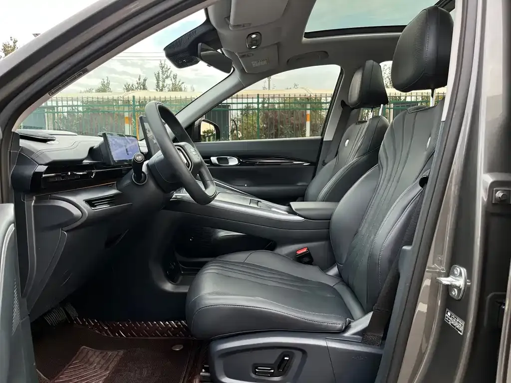 Geely Galaxy E5 — фото 10