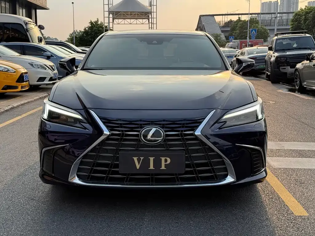 Lexus ES — фото 3