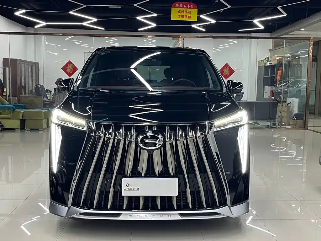 GAC Motor Trumpchi M8 — фото 1