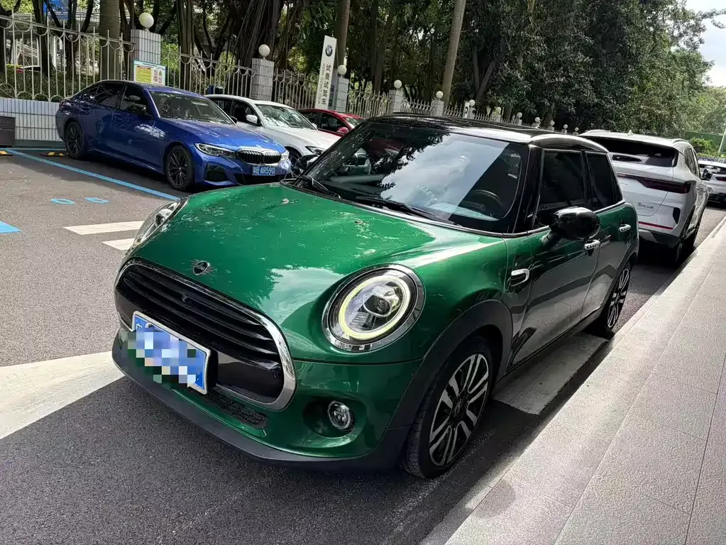 MINI Cooper (3-door) — фото 1