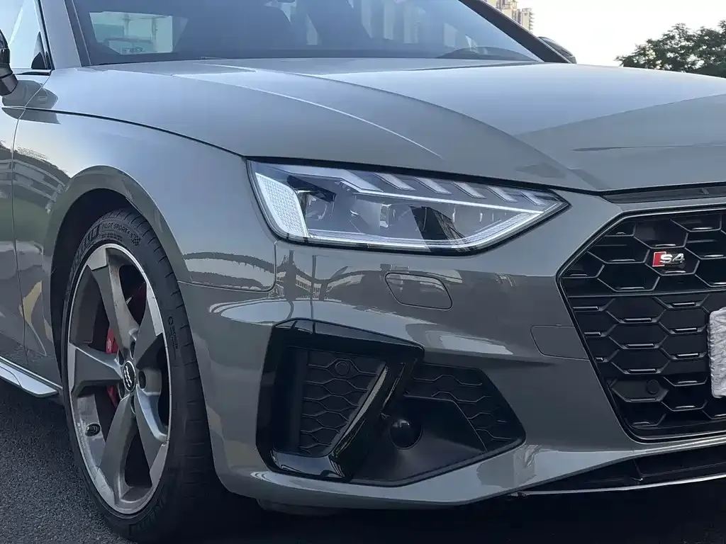 Audi S4 — фото 2