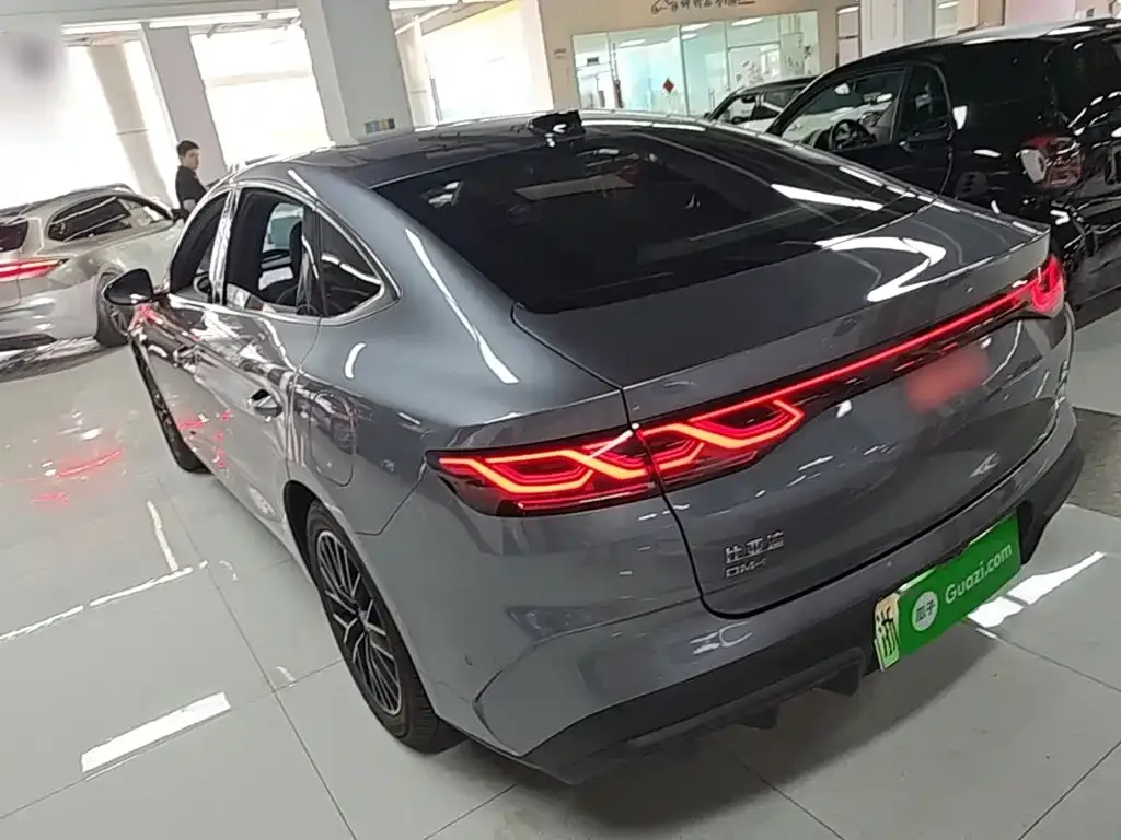 BYD Qin L — фото 9