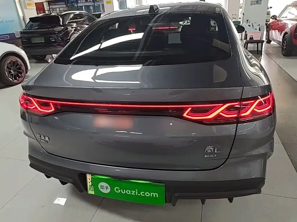 BYD Qin L — фото 10