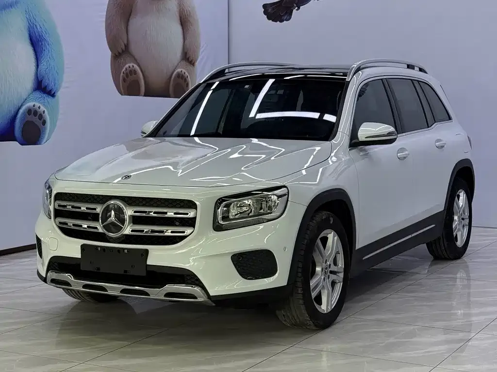 Mercedes-Benz GLB — фото 1