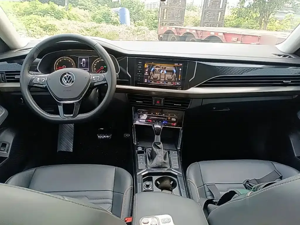 Volkswagen Passat — фото 3