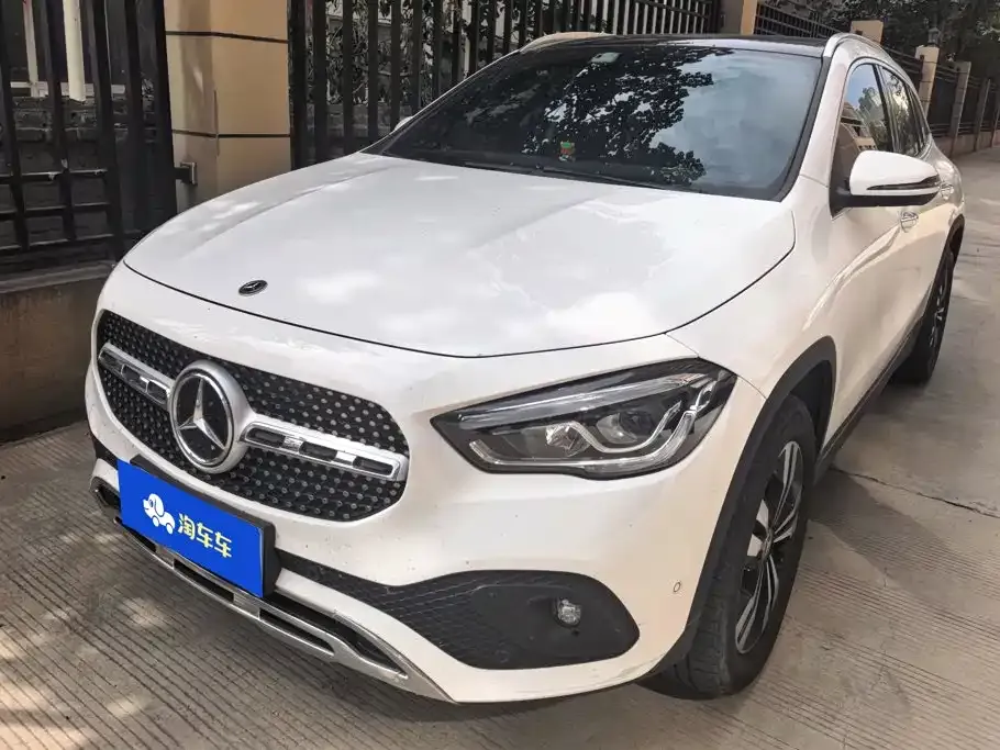 Mercedes-Benz GLA — фото 1