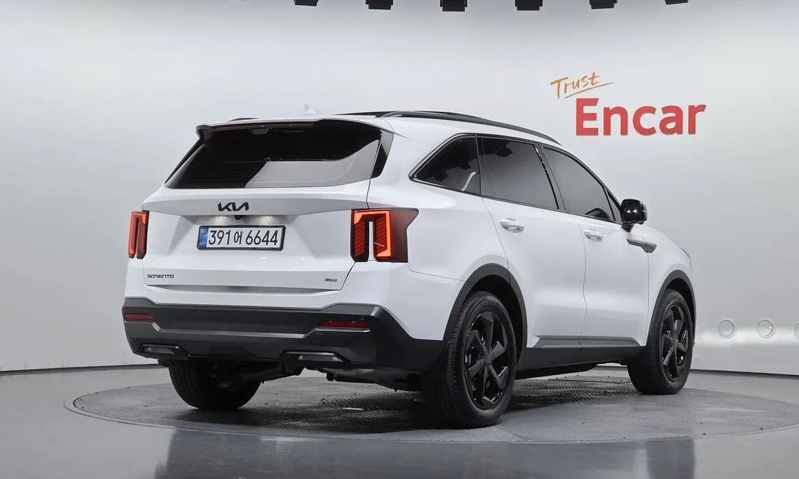 Kia Sorento — фото 7