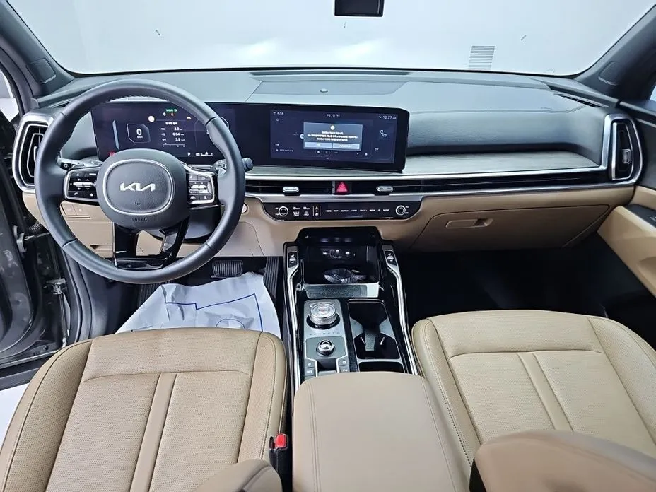 Kia Sorento — фото 9