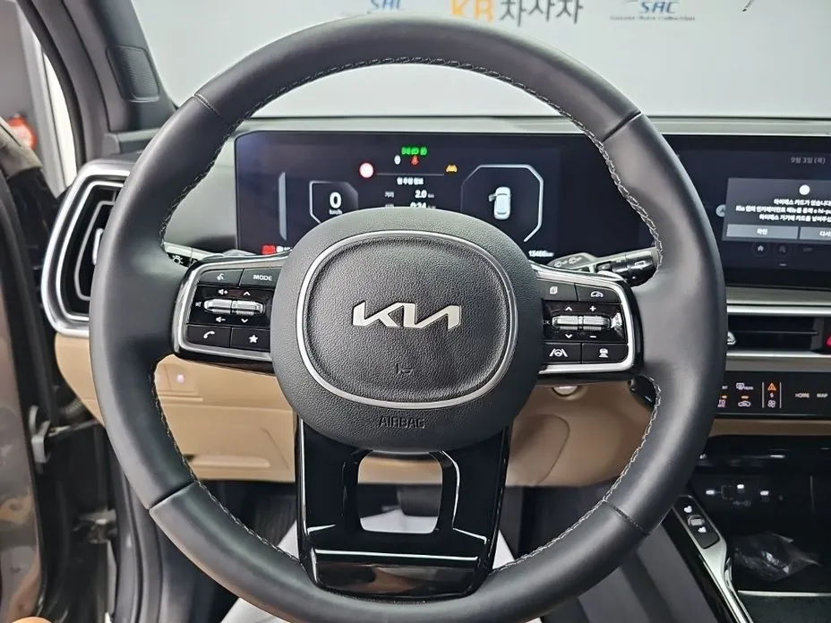 Kia Sorento — фото 10