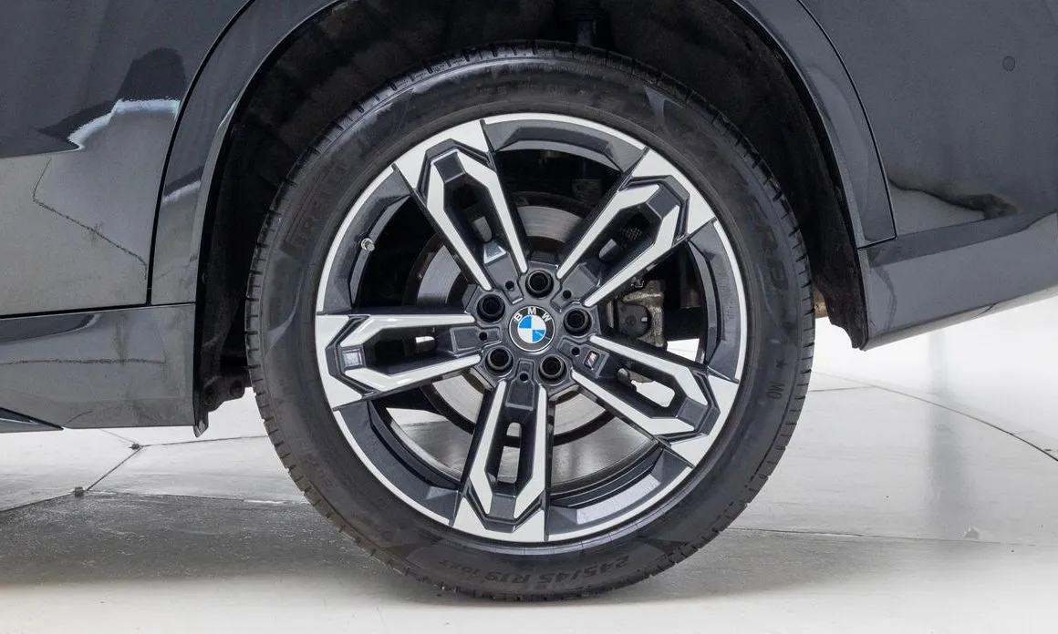 BMW X1 — фото 10