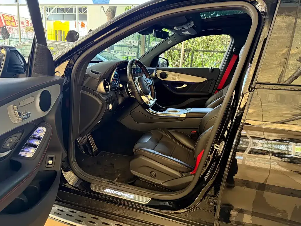 Mercedes-Benz GLC AMG — фото 5
