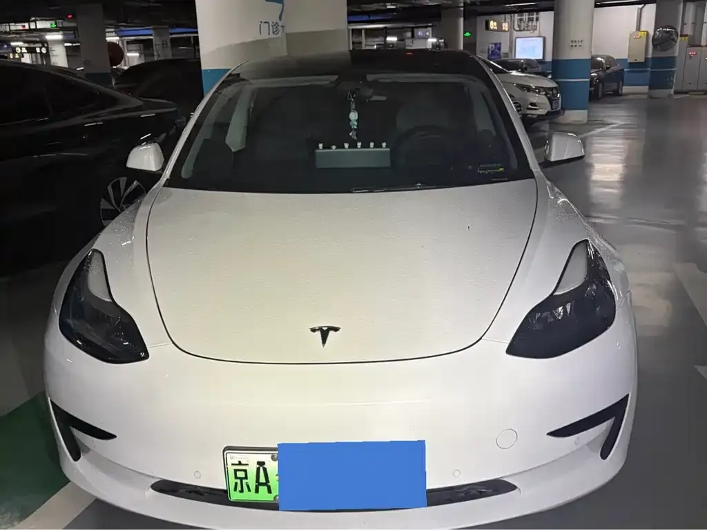 Tesla Model 3 — фото 4