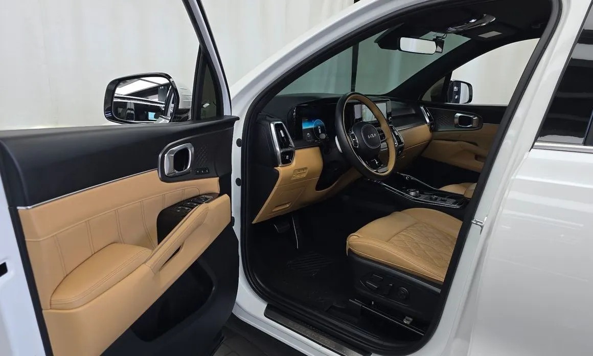 Kia Sorento — фото 7