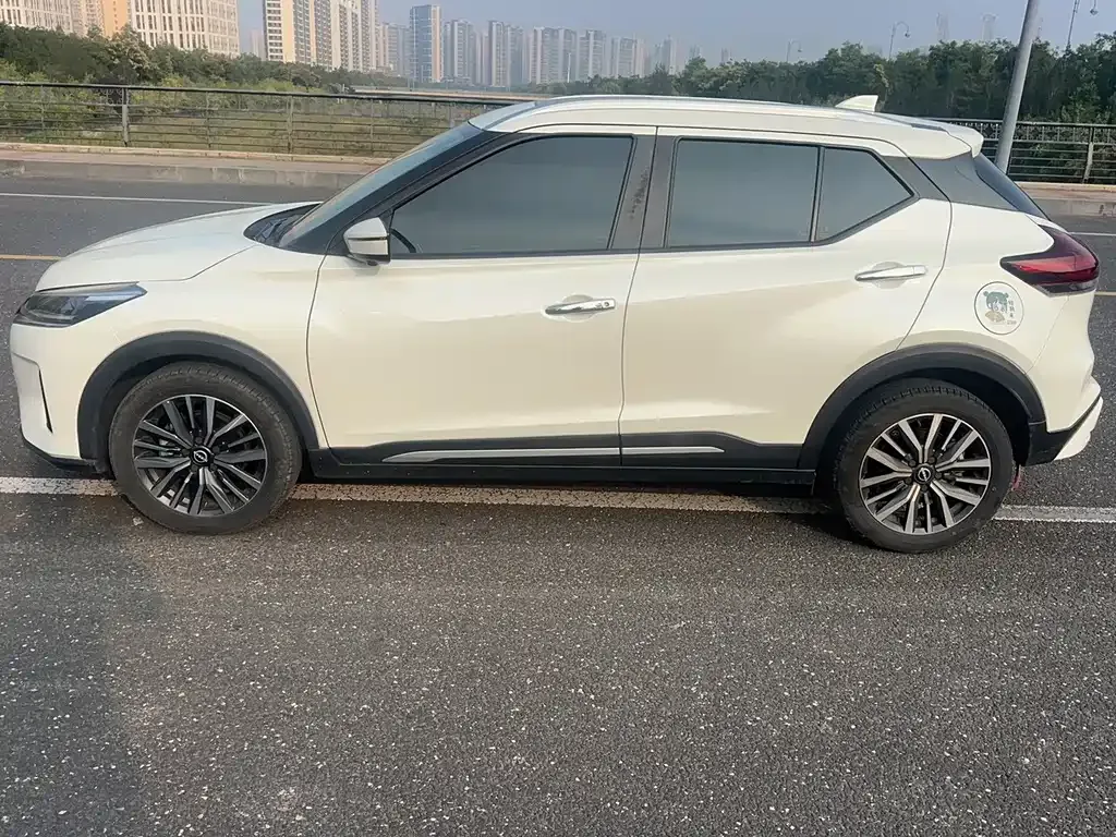 Nissan Kicks — фото 4