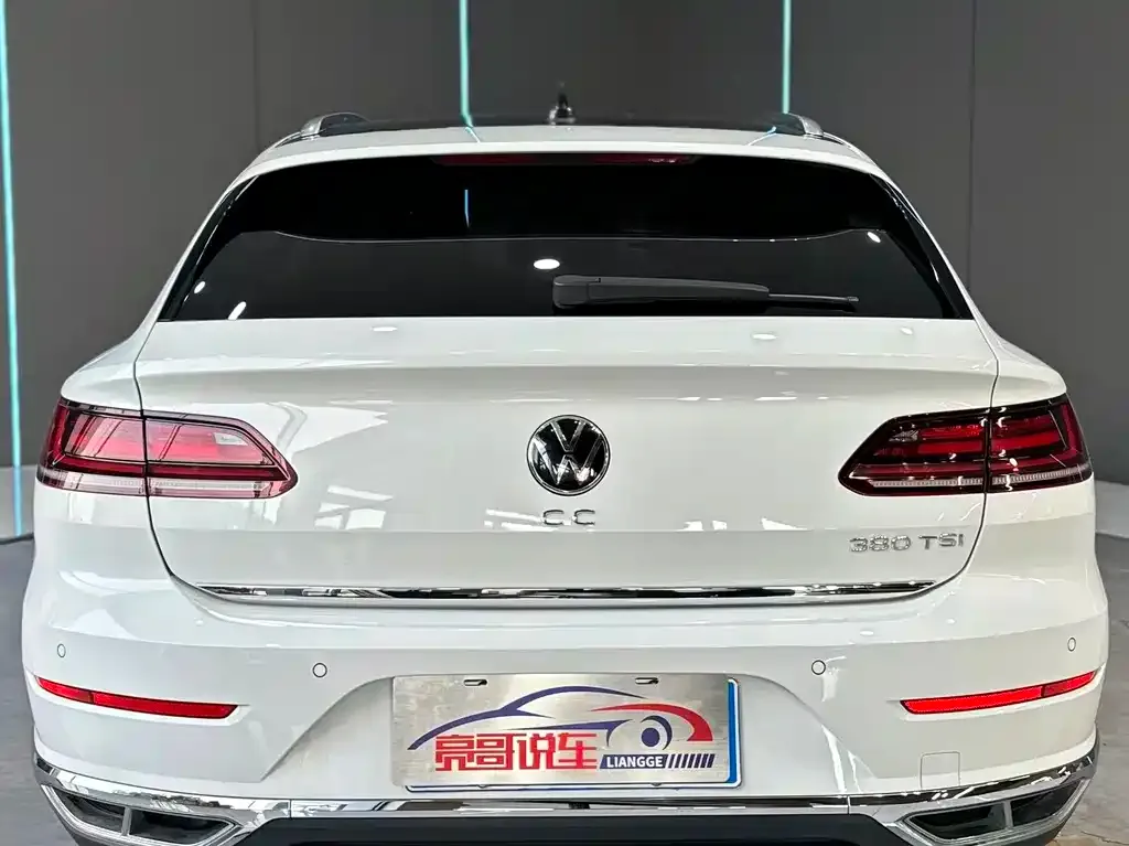 Volkswagen CC — фото 10