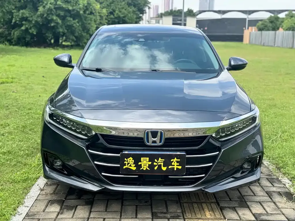 Honda Accord — фото 8