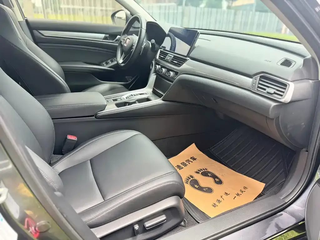 Honda Accord — фото 4