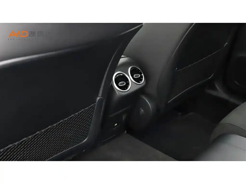 Mercedes-Benz A-Class — фото 10
