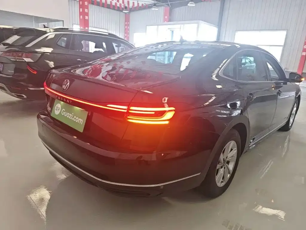 Volkswagen Passat — фото 4