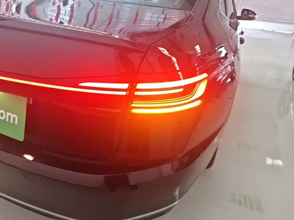Volkswagen Passat — фото 2