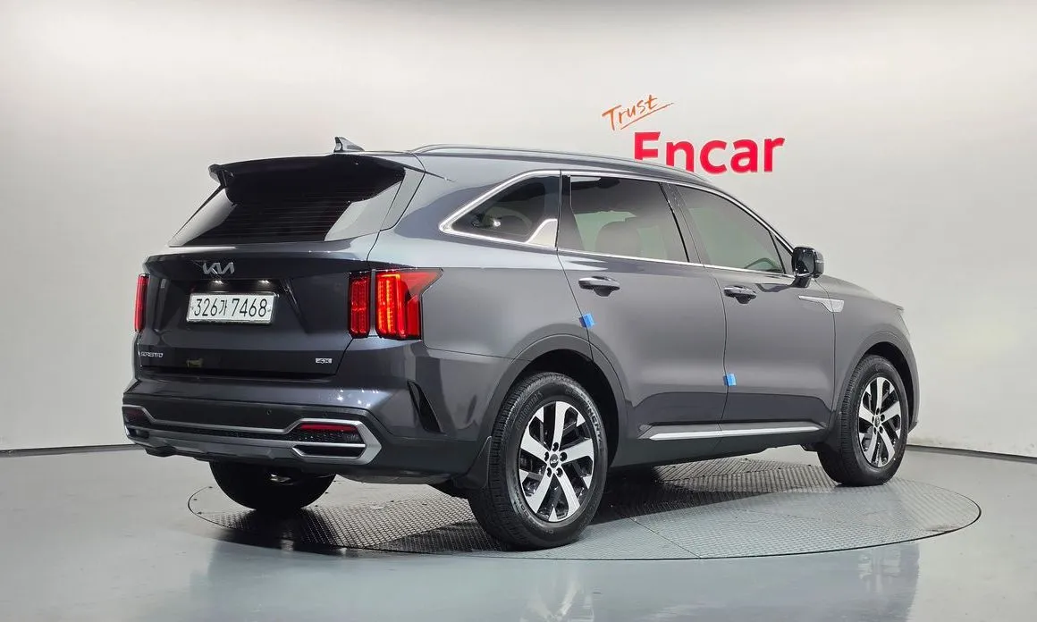 Kia Sorento — фото 4
