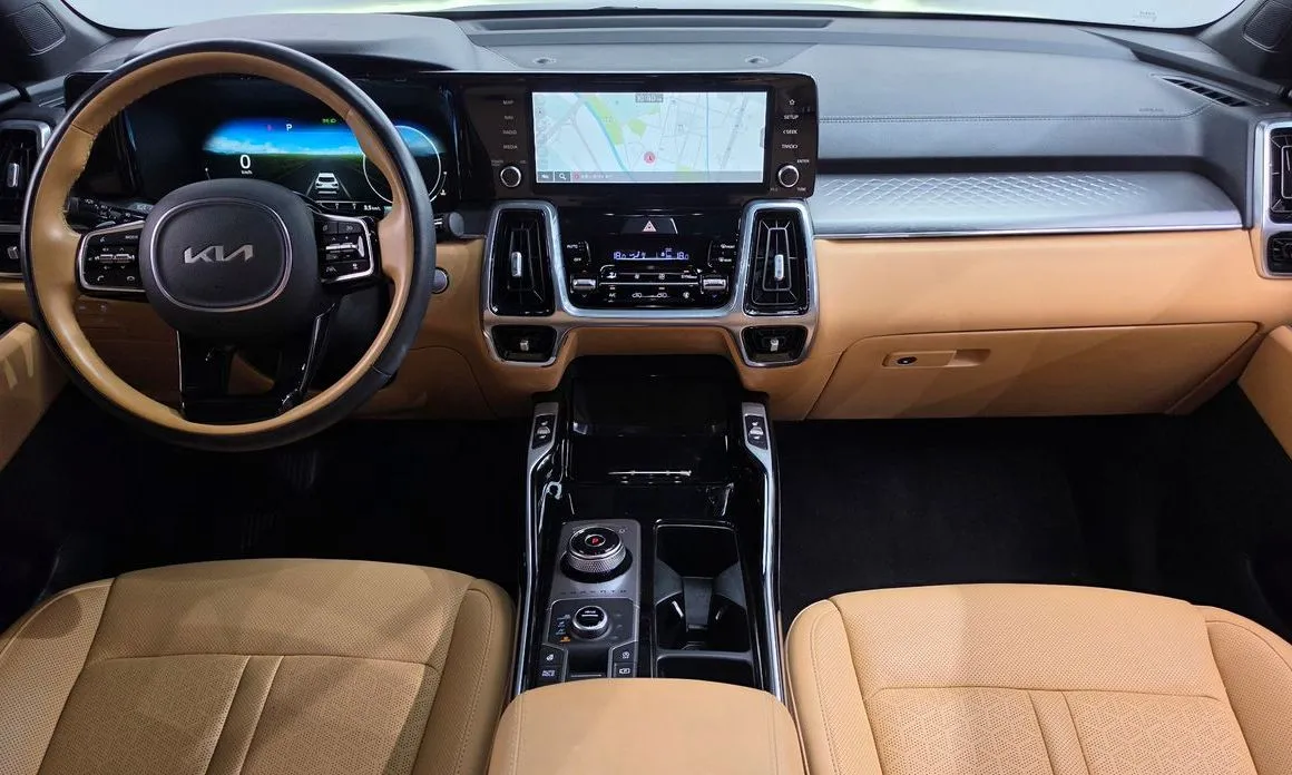 Kia Sorento — фото 8