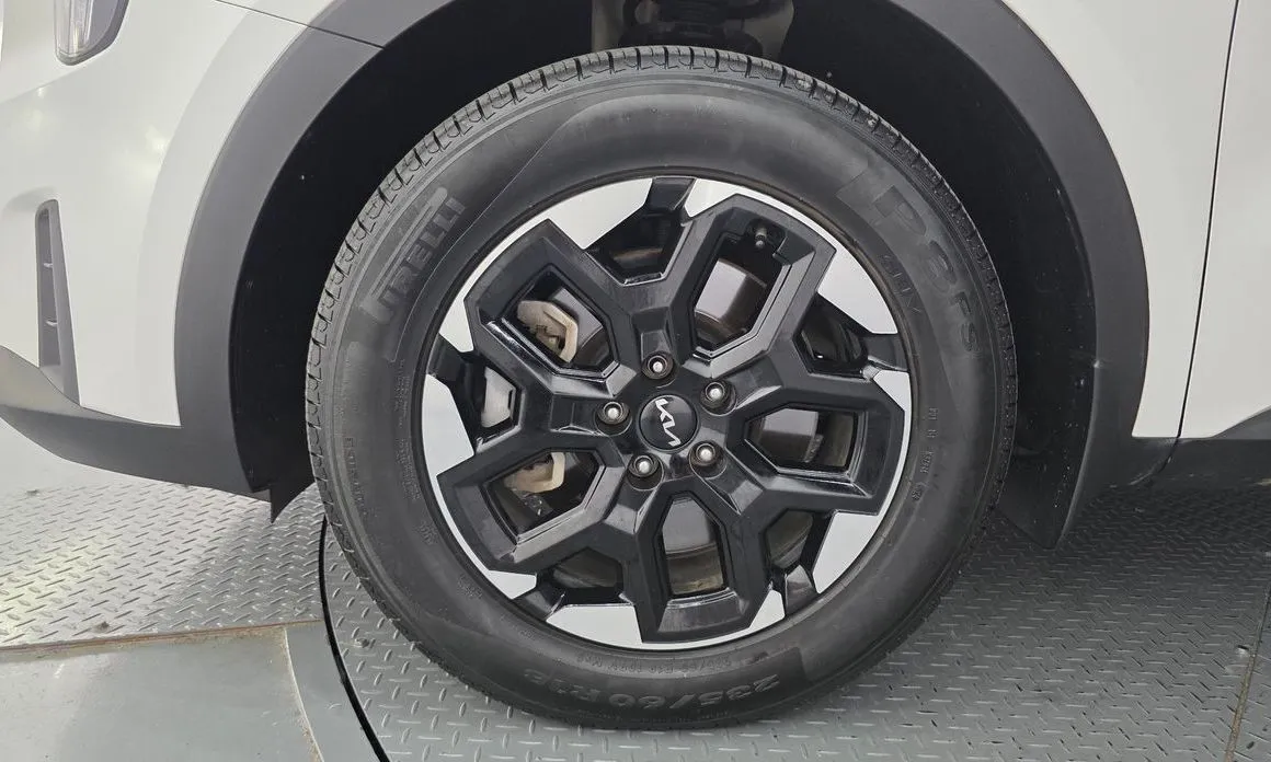 Kia Sorento — фото 5