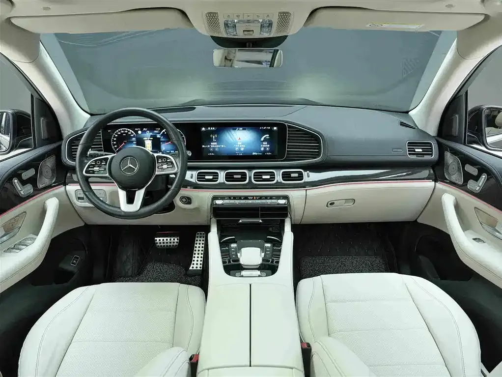 Mercedes-Benz GLS — фото 8