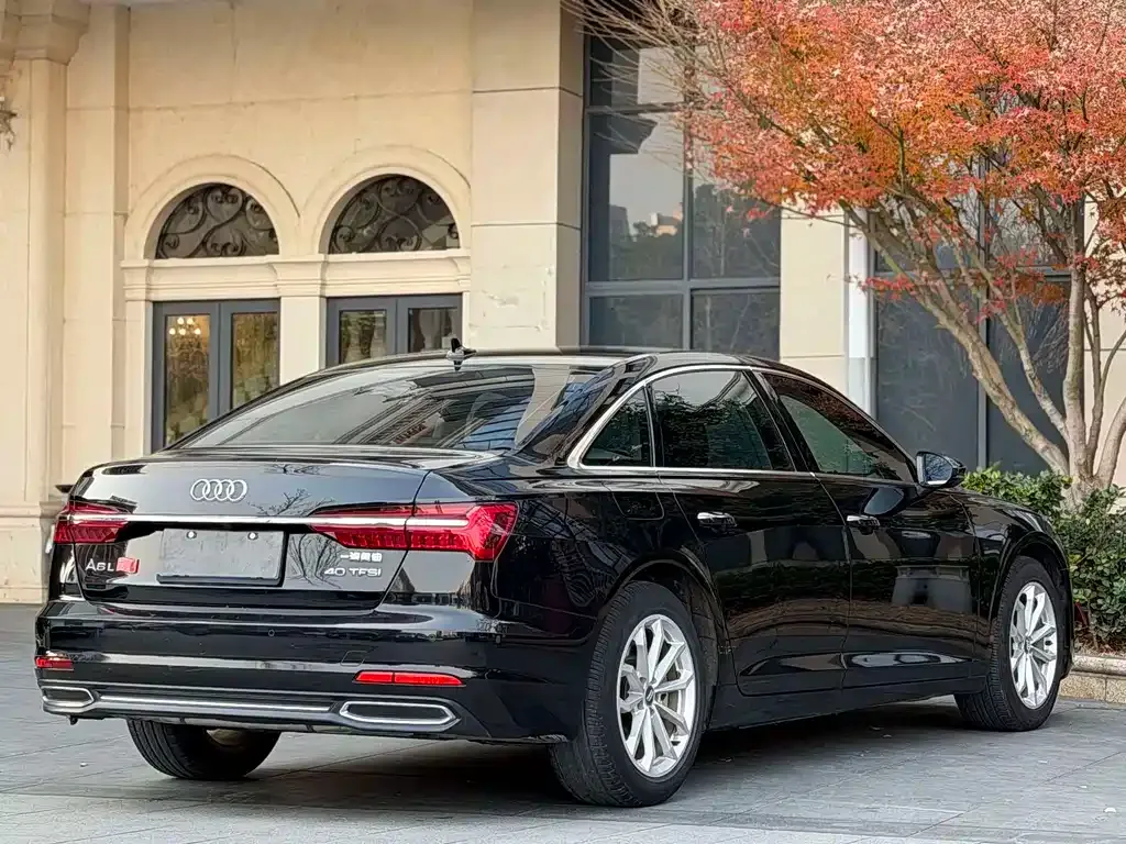Audi A6L — фото 9