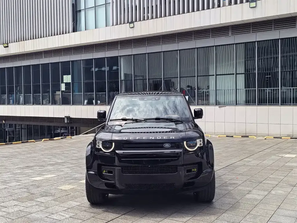 Land Rover Defender — фото 6