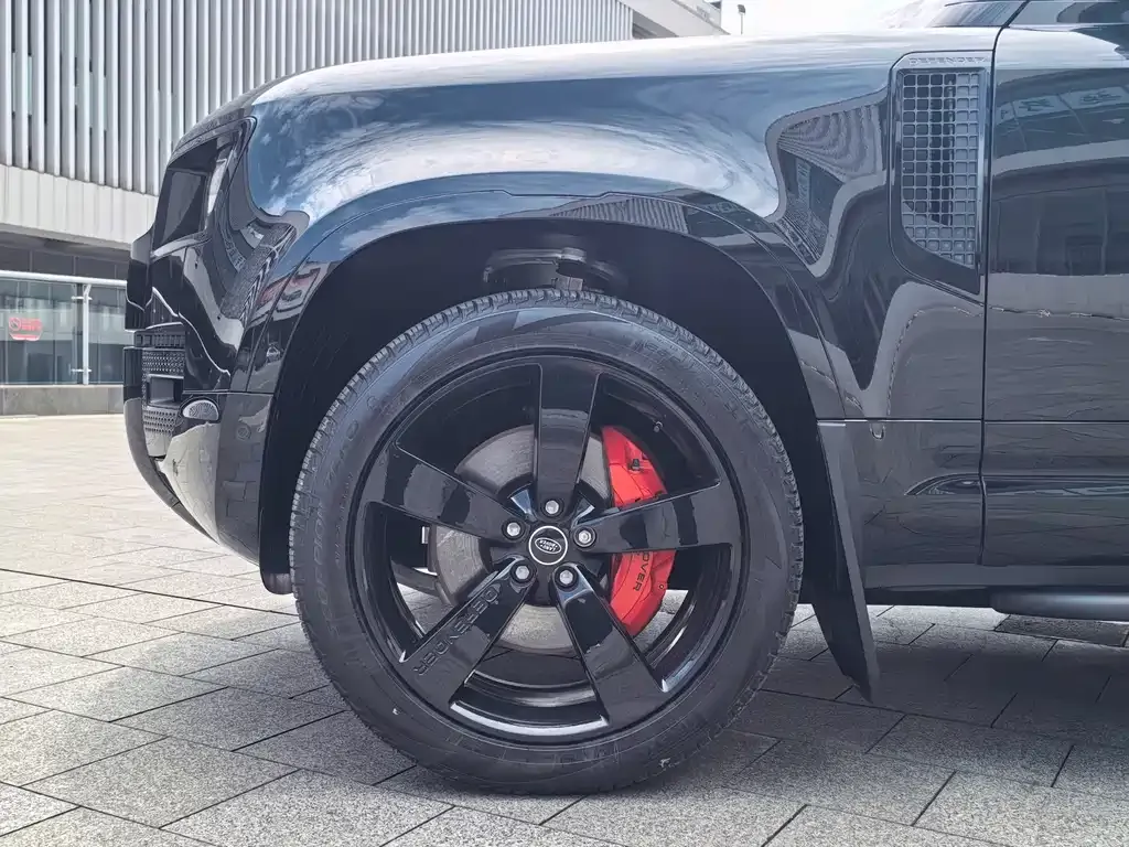 Land Rover Defender — фото 3
