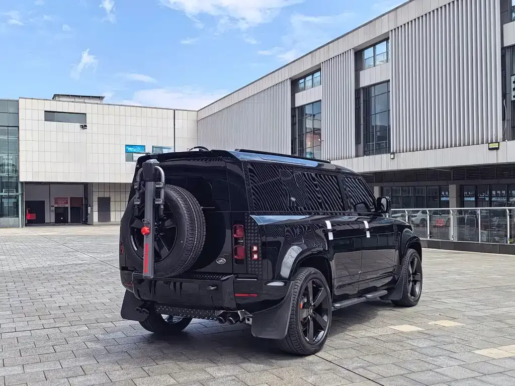 Land Rover Defender — фото 10