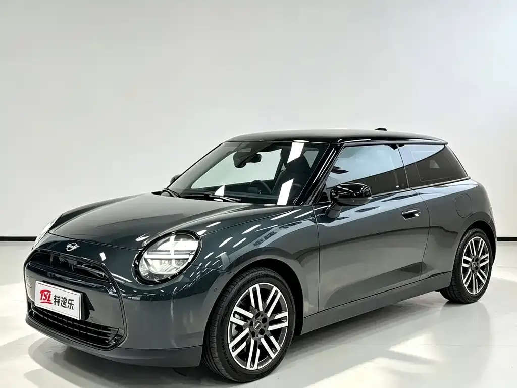 MINI Cooper EV — фото 1