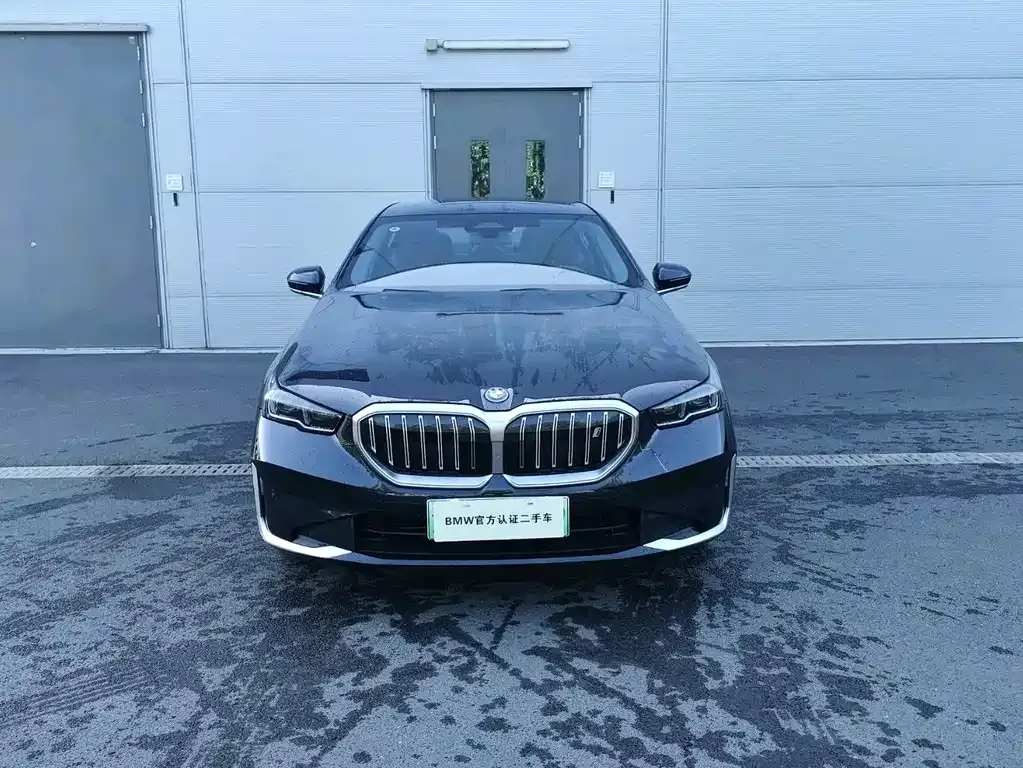BMW i5 — фото 10