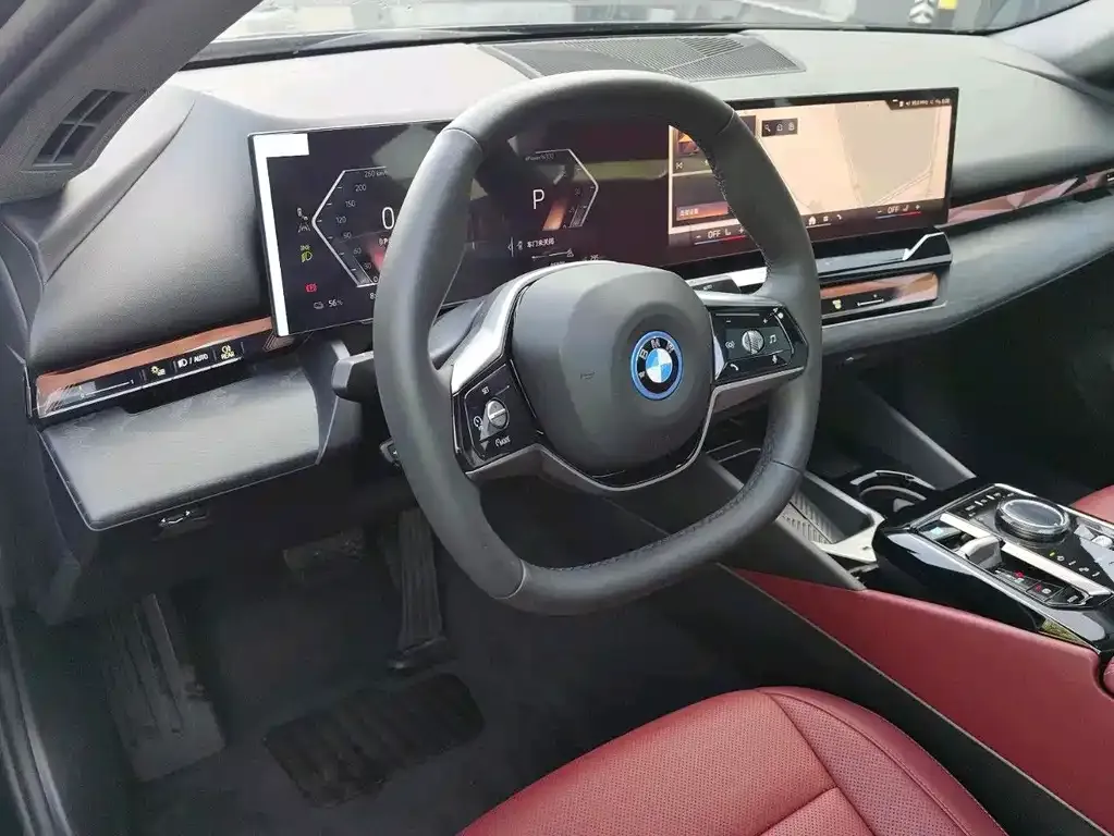 BMW i5 — фото 5