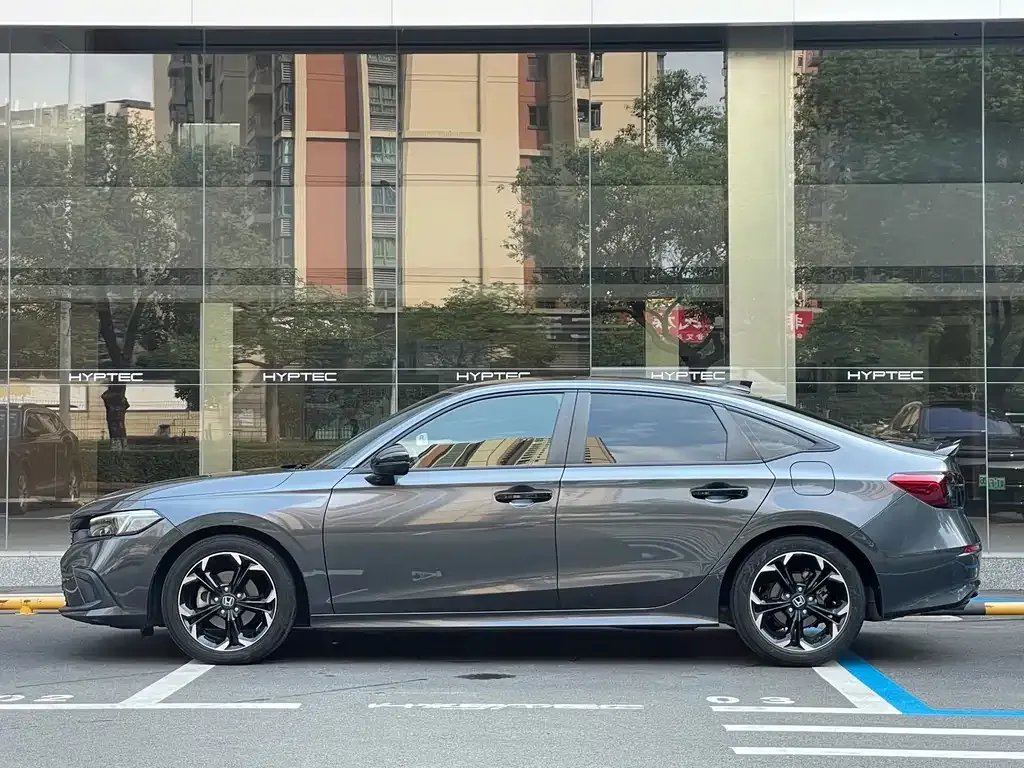 Honda Civic — фото 8