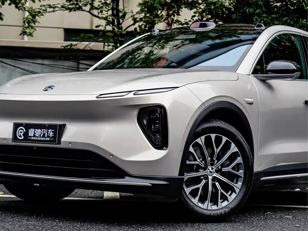 NIO EC6 — фото 10