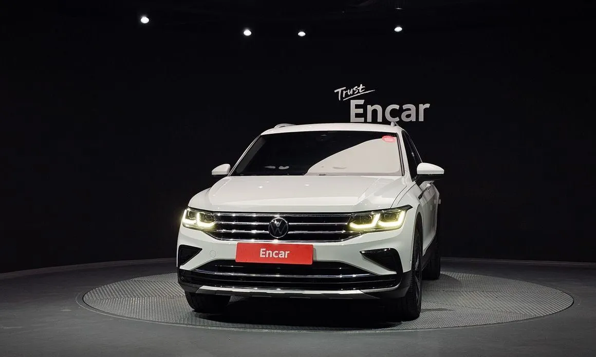 Volkswagen Tiguan — фото 6