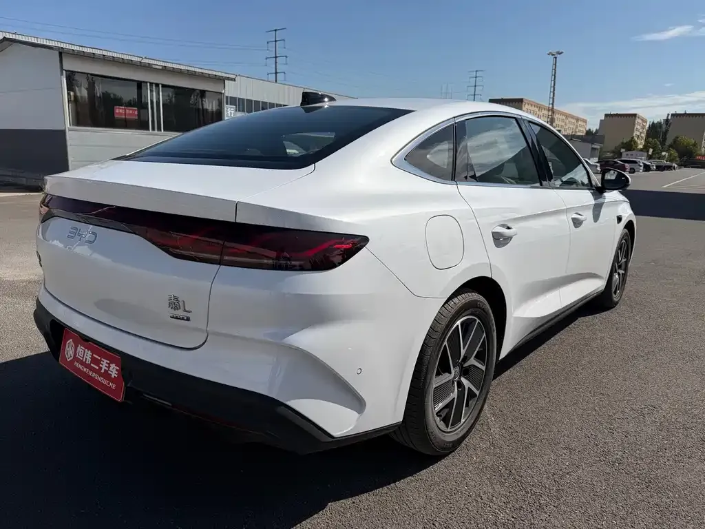 BYD Qin L — фото 4