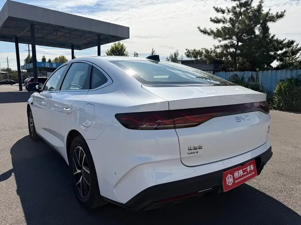 BYD Qin L — фото 8