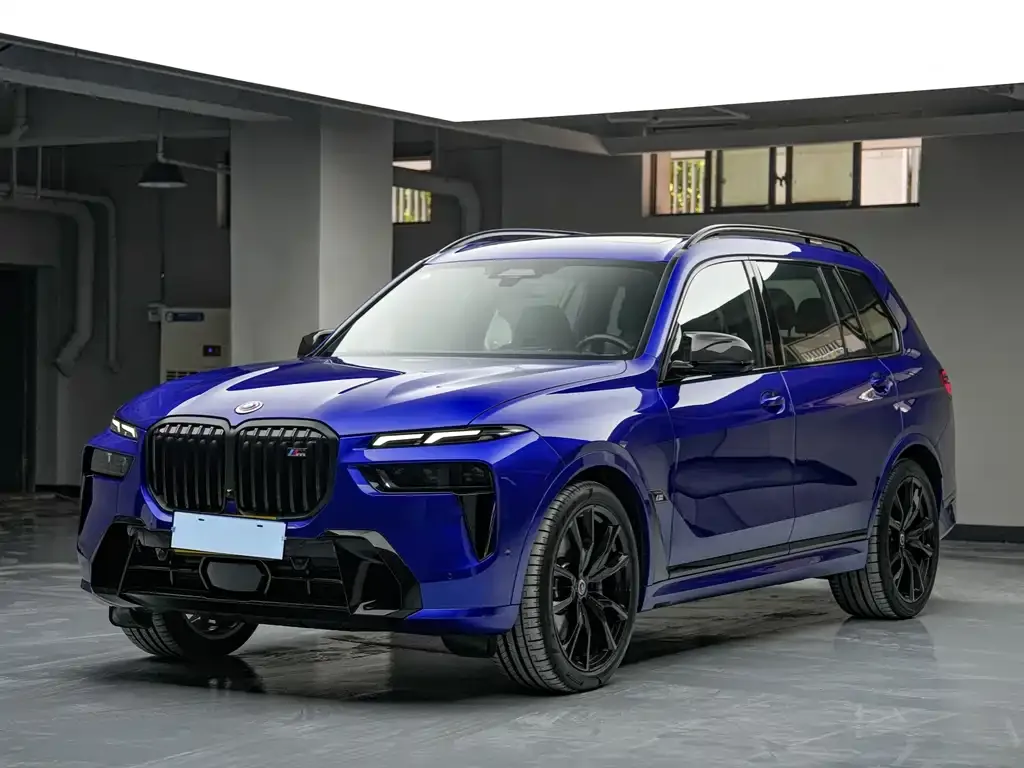BMW X7 M60i — фото 1
