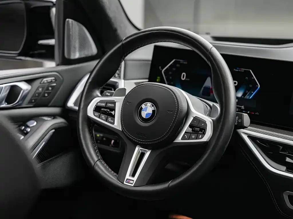 BMW X7 M60i — фото 4