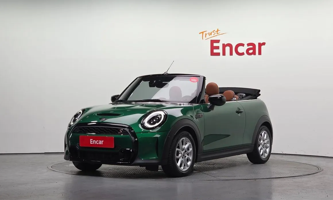 Mini Cooper Convertible — фото 1
