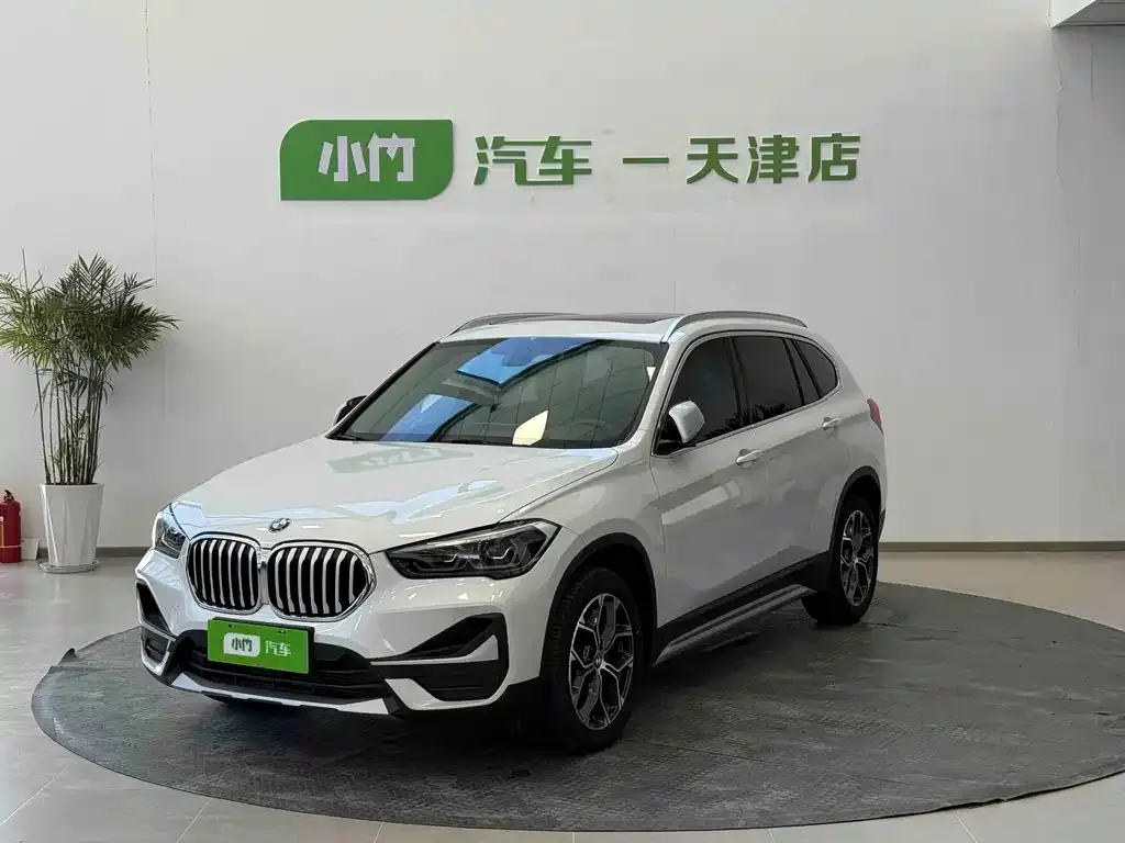 BMW X1 — фото 1