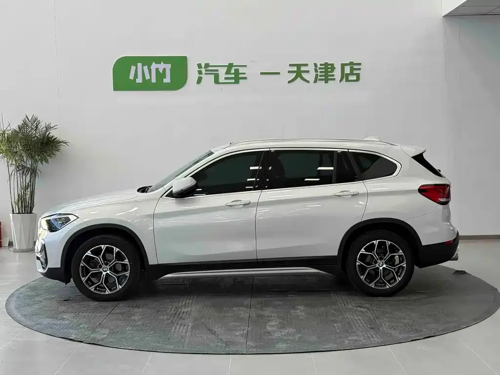 BMW X1 — фото 10
